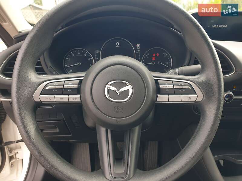 Седан Mazda 3 2019 в Києві