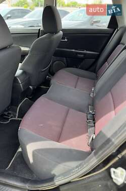 Хэтчбек Mazda 3 2006 в 