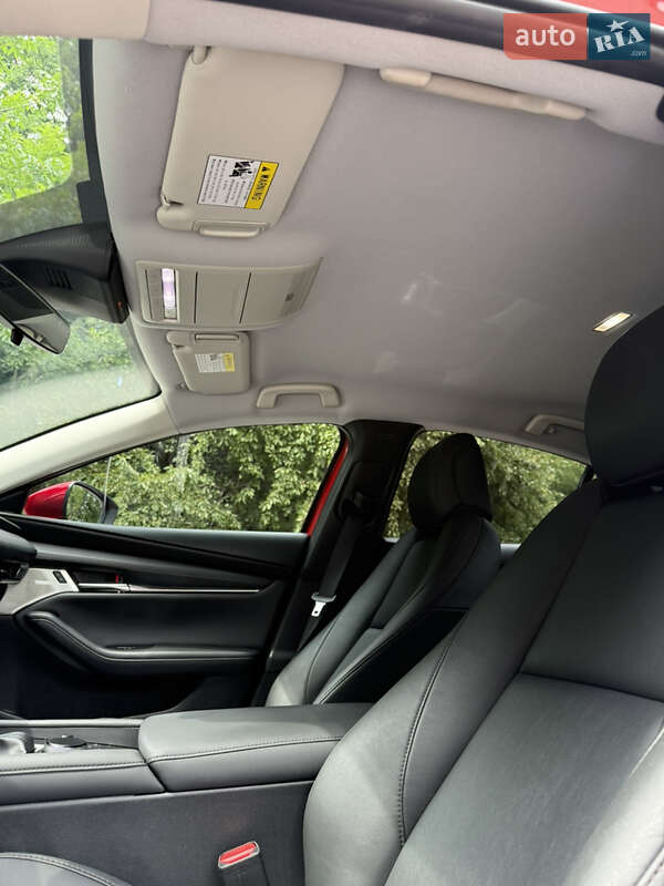 Седан Mazda 3 2020 в Киеве