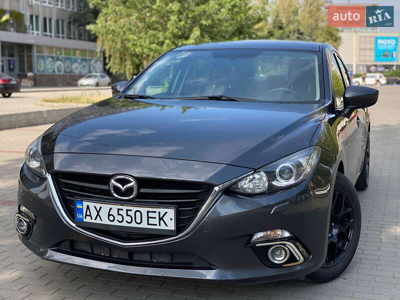 Mazda 3 2015