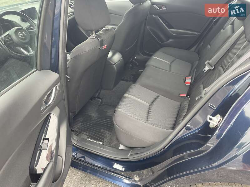 Хэтчбек Mazda 3 2018 в Киеве