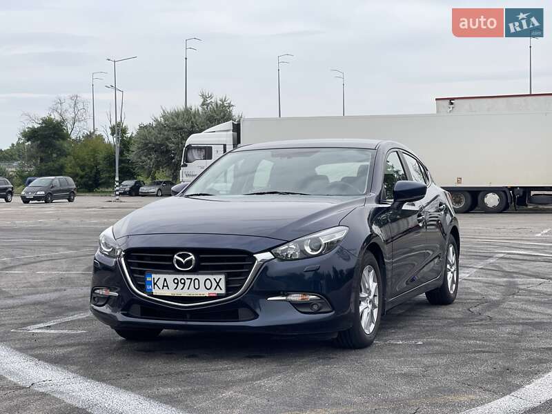 Хэтчбек Mazda 3 2018 в Киеве