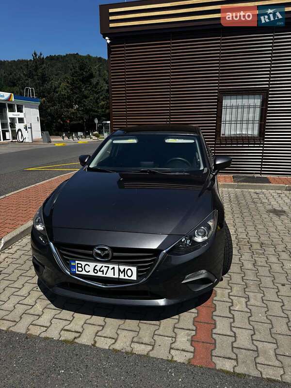 Хетчбек Mazda 3 2015 в Тячеві