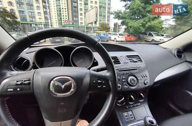 Седан Mazda 3 2011 в 