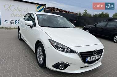 Седан Mazda 3 2015 в Киеве