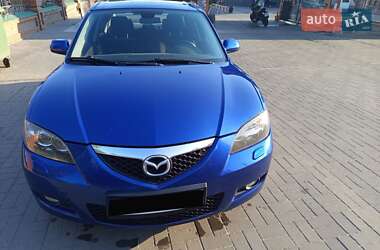 Седан Mazda 3 2008 в Новомосковске