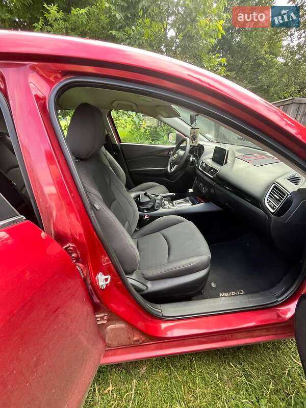 Хэтчбек Mazda 3 2014 в Кролевце