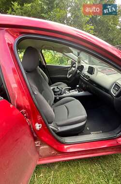 Хэтчбек Mazda 3 2014 в 