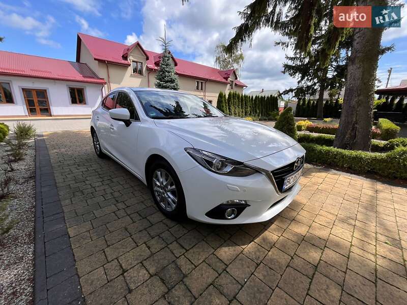 Хэтчбек Mazda 3 2015 в Львове фото 8 Хэтчбек Mazda 3 2015 в Львове
