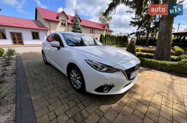Хэтчбек Mazda 3 2015 в 