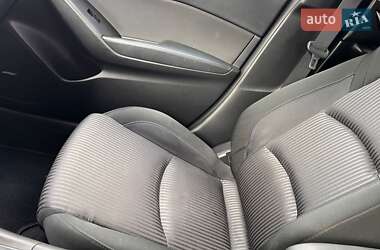 Хэтчбек Mazda 3 2015 в 
