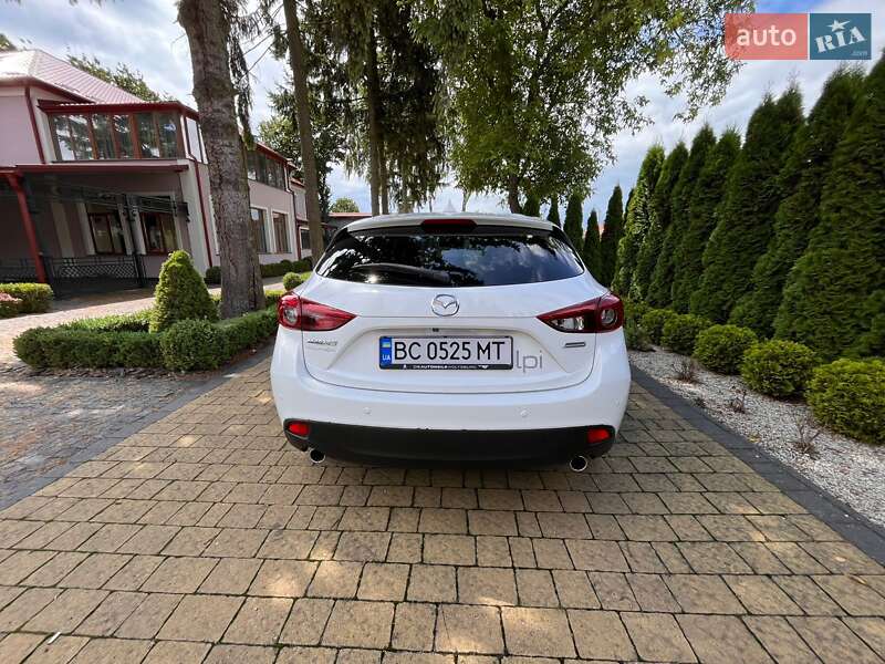 Хэтчбек Mazda 3 2015 в Львове фото 4 Хэтчбек Mazda 3 2015 в Львове