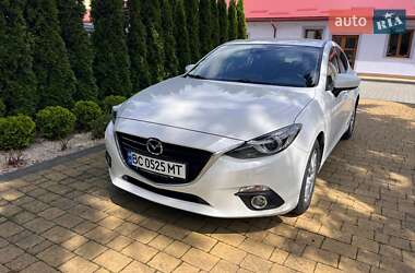 Хэтчбек Mazda 3 2015 в Львове