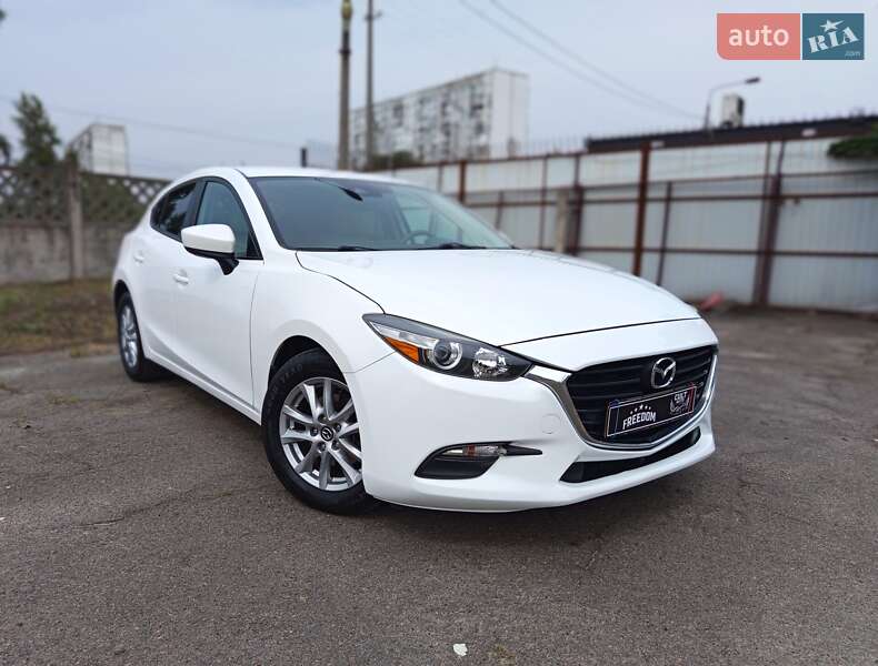 Mazda 3 2018