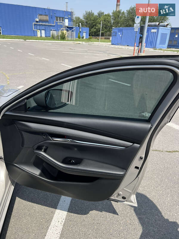 Хэтчбек Mazda 3 2024 в Днепре