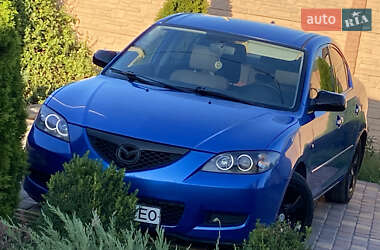 Седан Mazda 3 2007 в Днепре