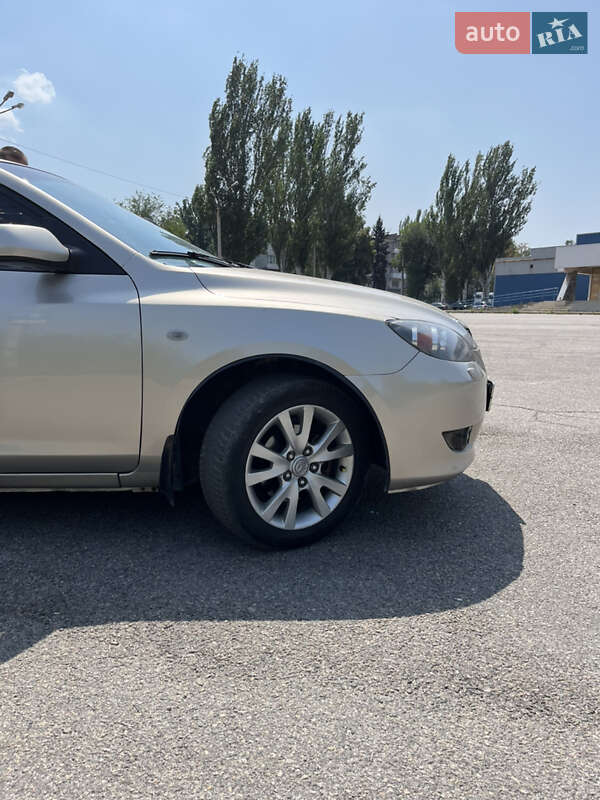 Хетчбек Mazda 3 2003 в Запоріжжі