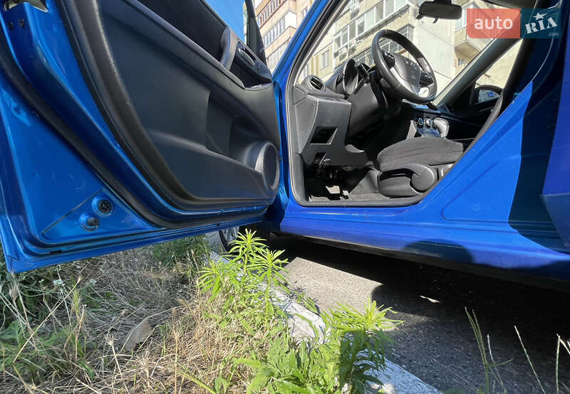 Хэтчбек Mazda 3 2011 в Киеве