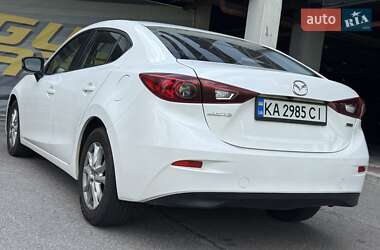 Седан Mazda 3 2015 в Кам'янському