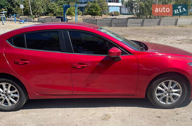 Седан Mazda 3 2016 в Дніпрі