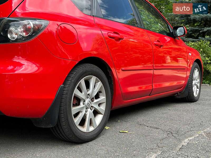 Хэтчбек Mazda 3 2007 в Киеве