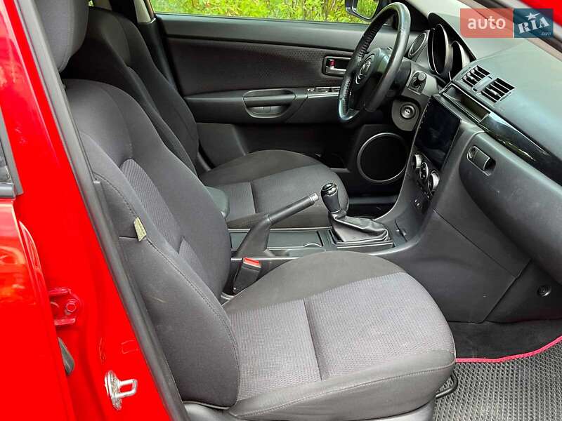Хэтчбек Mazda 3 2007 в Киеве