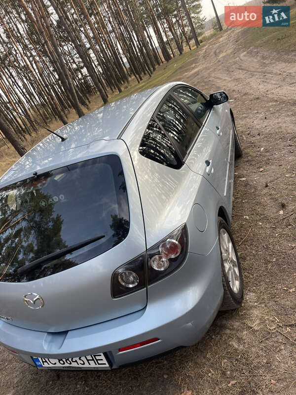 Хэтчбек Mazda 3 2008 в Луцке