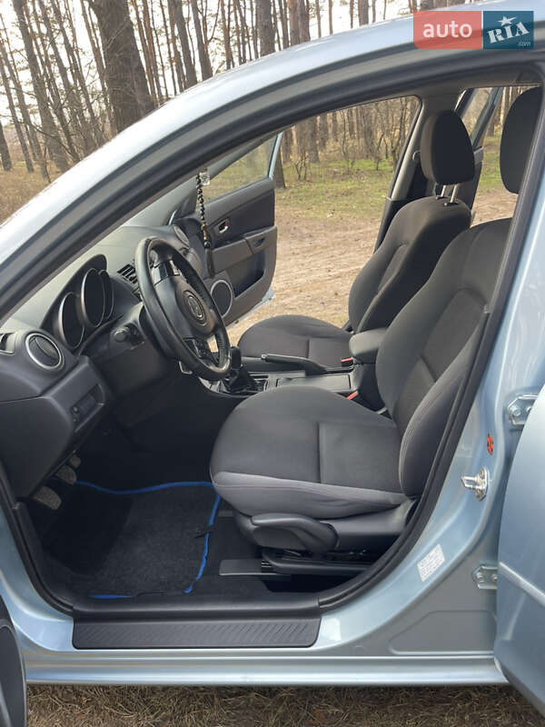 Хэтчбек Mazda 3 2008 в Луцке