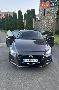 Хэтчбек Mazda 3 2018 в 
