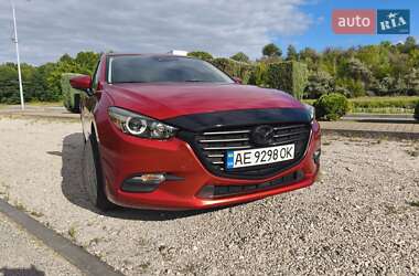 Хэтчбек Mazda 3 2017 в 