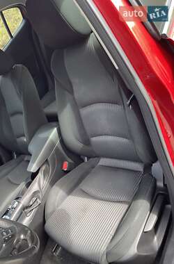Хэтчбек Mazda 3 2013 в 