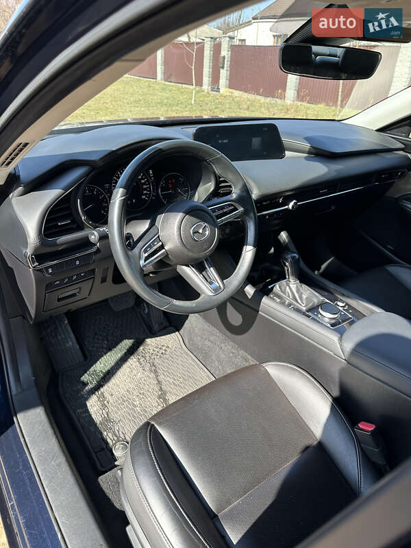 Седан Mazda 3 2020 в Львове