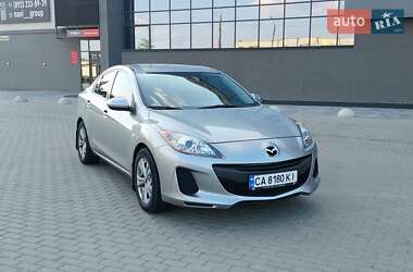 Седан Mazda 3 2012 в Черкасах