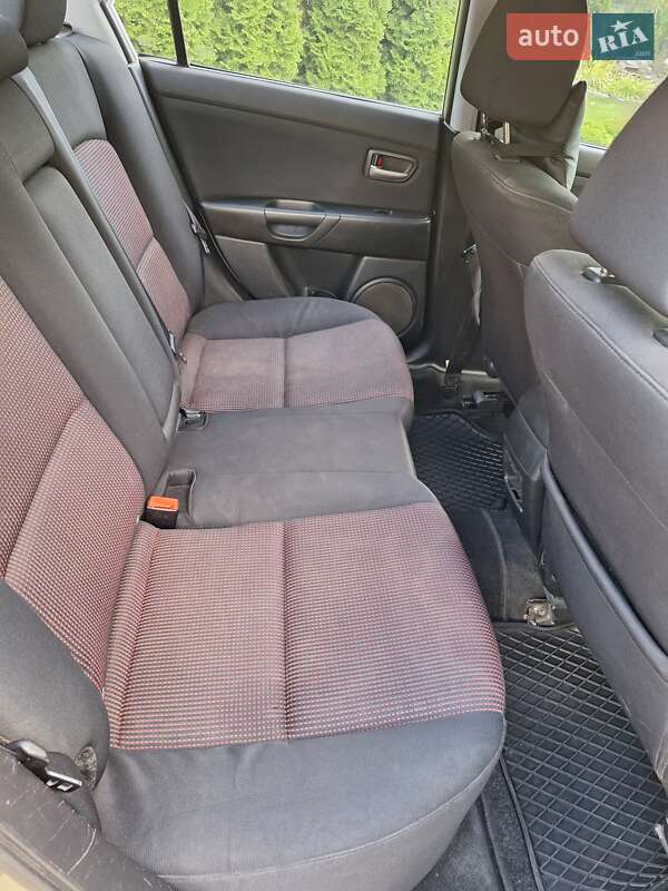 Седан Mazda 3 2005 в Львове