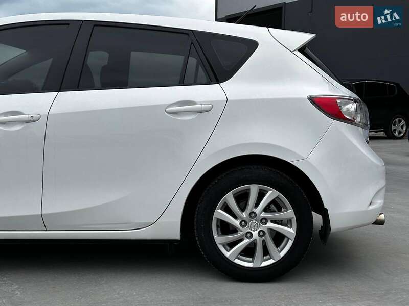Хэтчбек Mazda 3 2012 в Львове