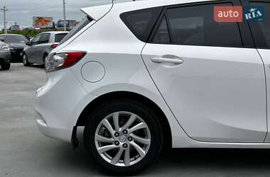 Хэтчбек Mazda 3 2012 в 