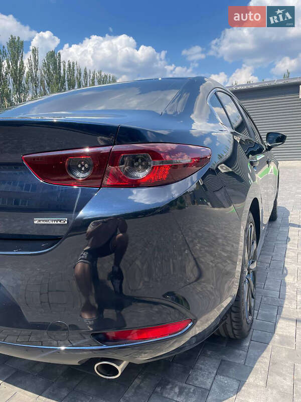 Седан Mazda 3 2020 в Кривом Роге
