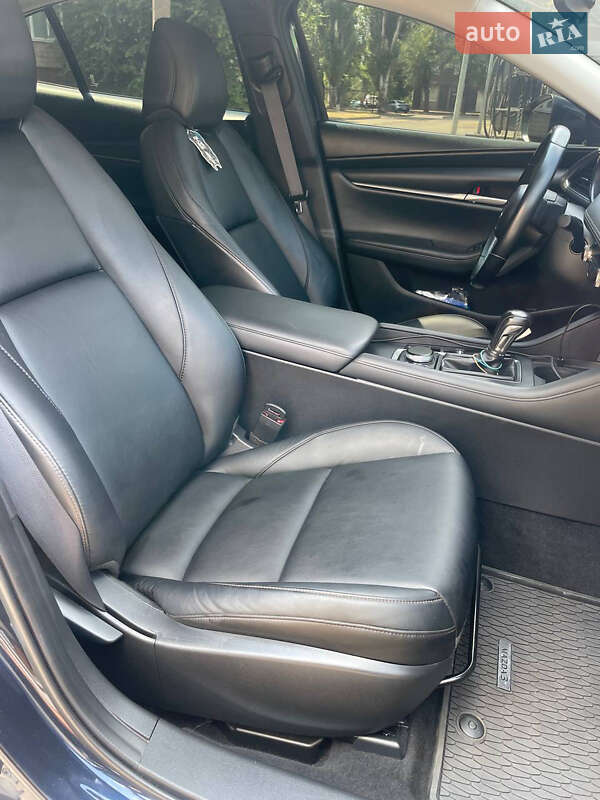 Седан Mazda 3 2020 в Кривом Роге