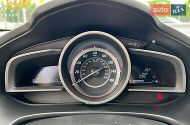 Седан Mazda 3 2016 в 