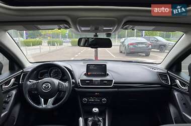 Седан Mazda 3 2016 в 