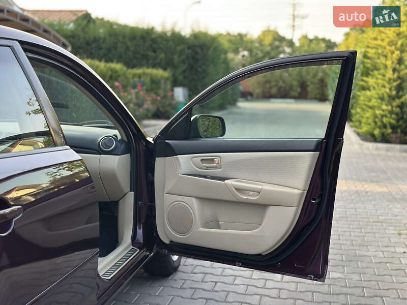 Седан Mazda 3 2007 в Одессе