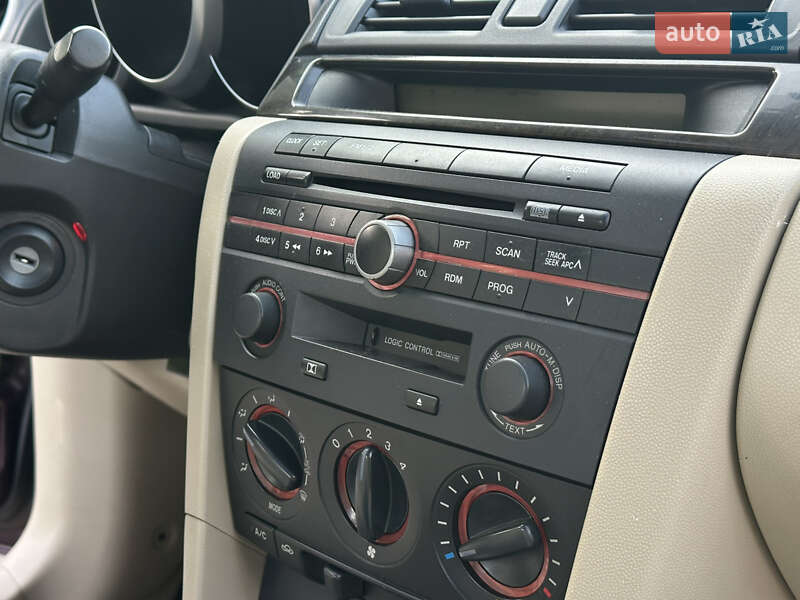 Седан Mazda 3 2007 в Одессе