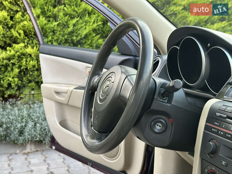 Седан Mazda 3 2007 в Одессе