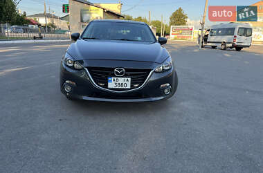 Хэтчбек Mazda 3 2015 в 