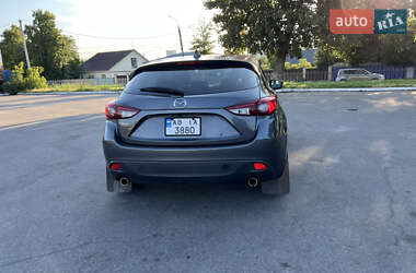 Хэтчбек Mazda 3 2015 в 