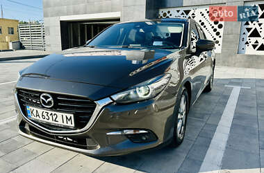 Седан Mazda 3 2016 в Харкові