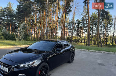 Седан Mazda 3 2016 в Солоніцівці