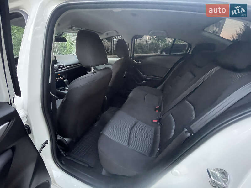 Седан Mazda 3 2015 в Одесі фото 18 Седан Mazda 3 2015 в Одесі