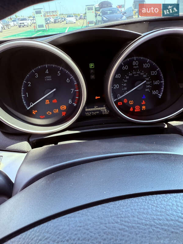 Седан Mazda 3 2012 в Ровно