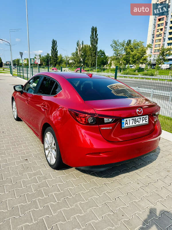 Седан Mazda 3 2016 в Киеве